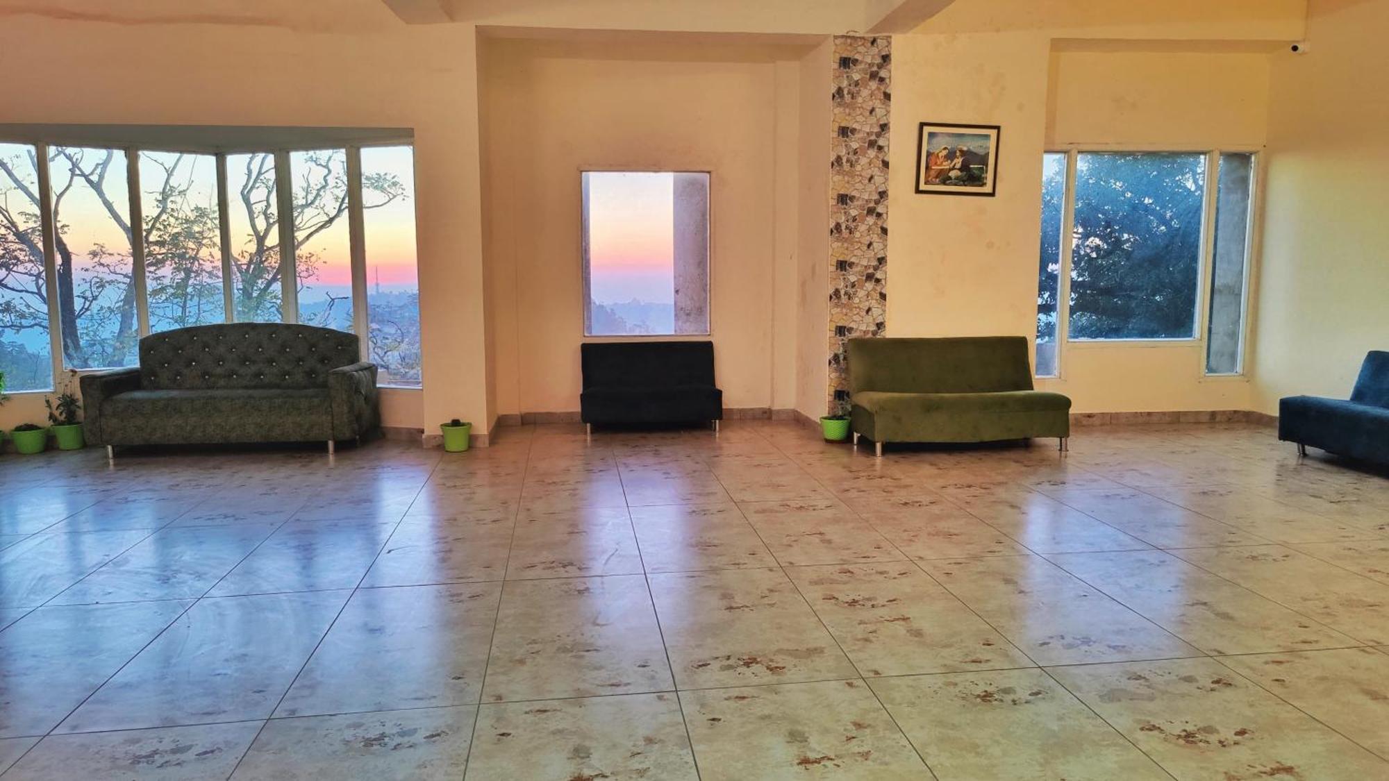 The Ashoka Inn 300Mts Walkable From Mall Road Shimla Bagian luar foto