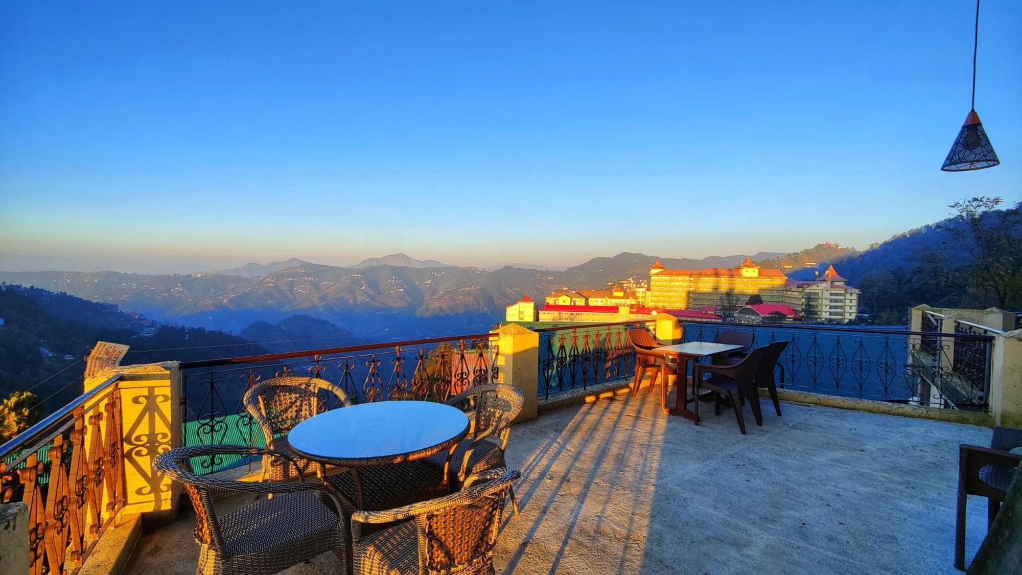 The Ashoka Inn 300Mts Walkable From Mall Road Shimla Bagian luar foto