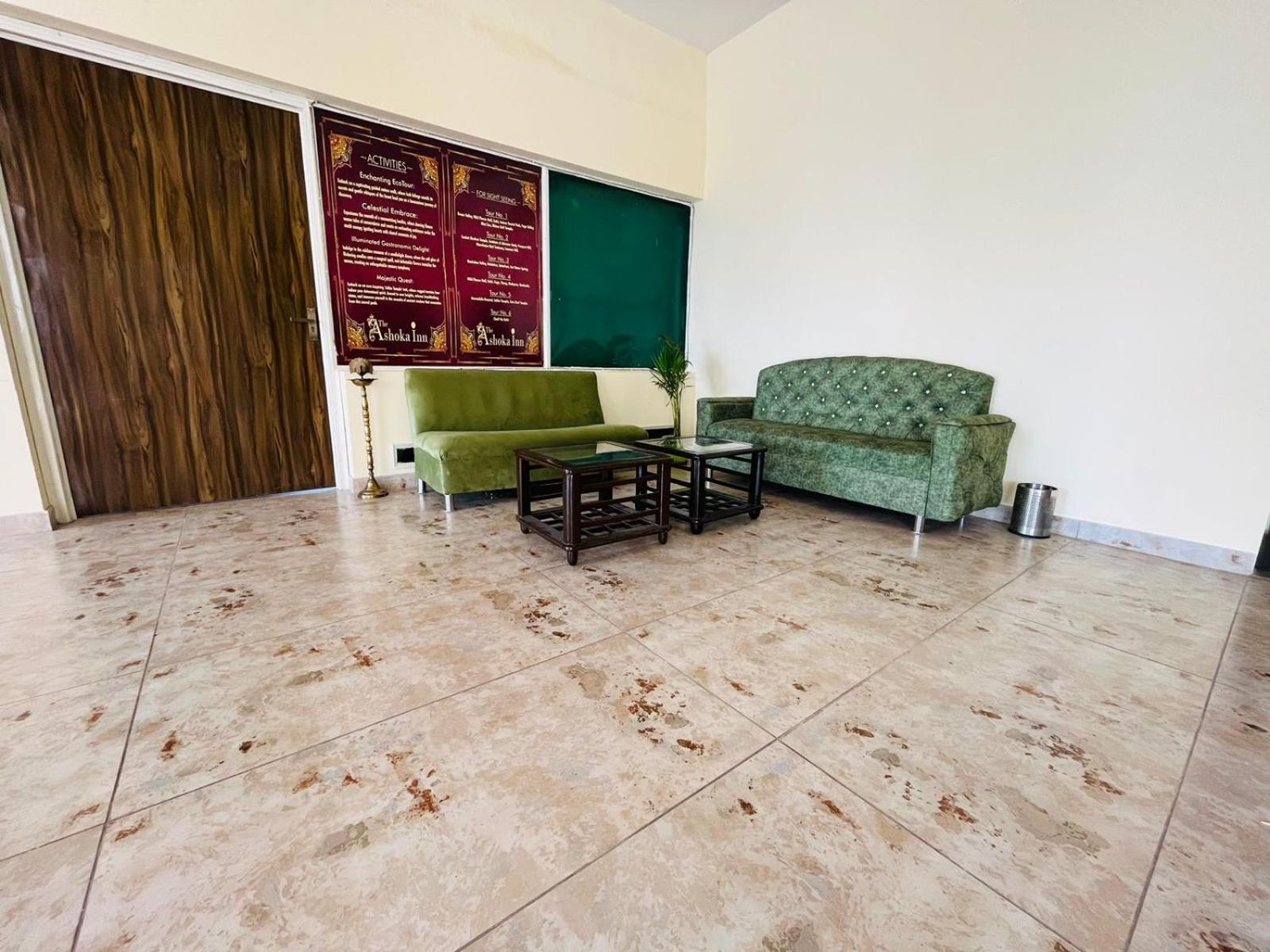 The Ashoka Inn 300Mts Walkable From Mall Road Shimla Bagian luar foto