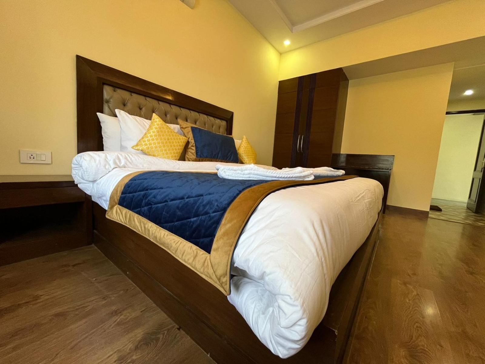 The Ashoka Inn 300Mts Walkable From Mall Road Shimla Bagian luar foto