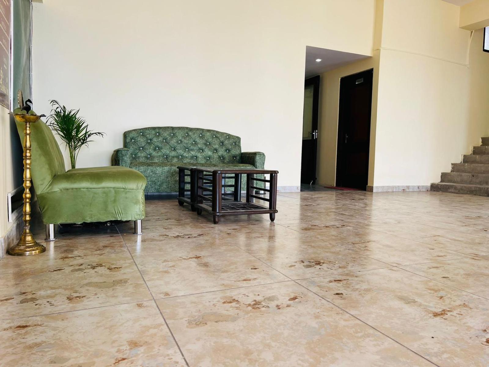 The Ashoka Inn 300Mts Walkable From Mall Road Shimla Bagian luar foto