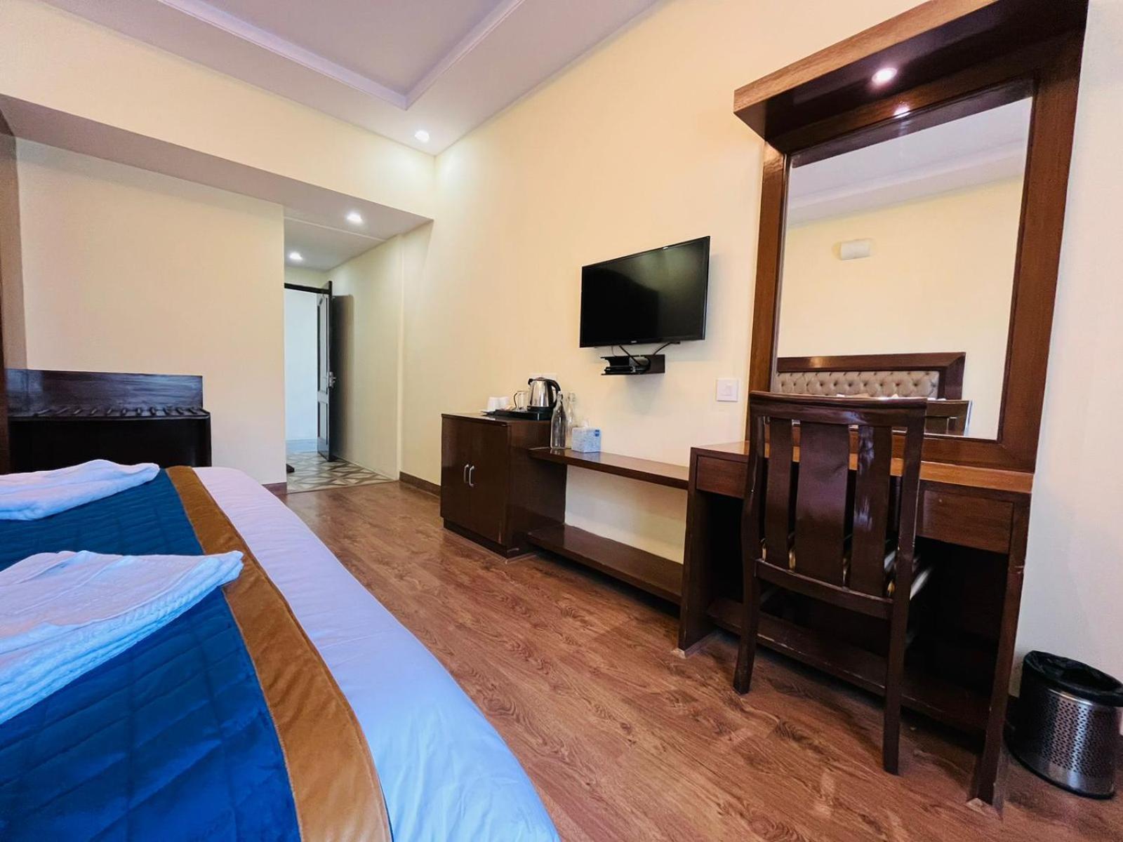 The Ashoka Inn 300Mts Walkable From Mall Road Shimla Bagian luar foto