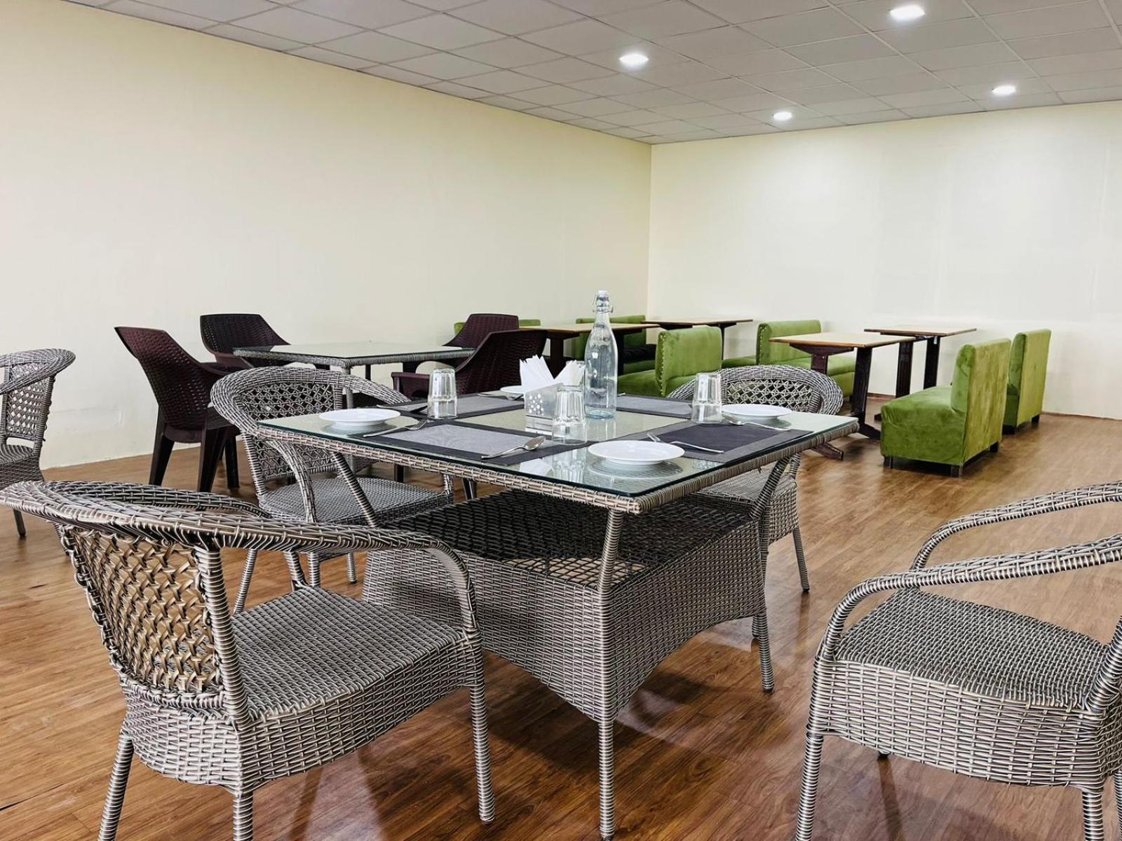 The Ashoka Inn 300Mts Walkable From Mall Road Shimla Bagian luar foto